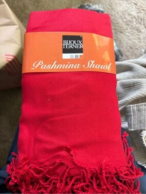 Bijoux Terner Bright Red Pashmina-Style Wrap